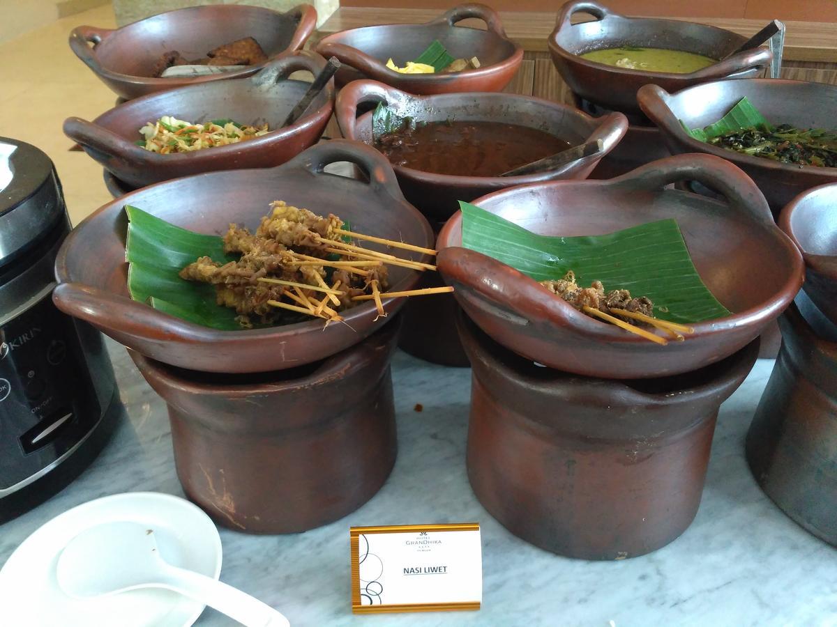 佩姆达希卡大酒店 三宝垄 外观 照片